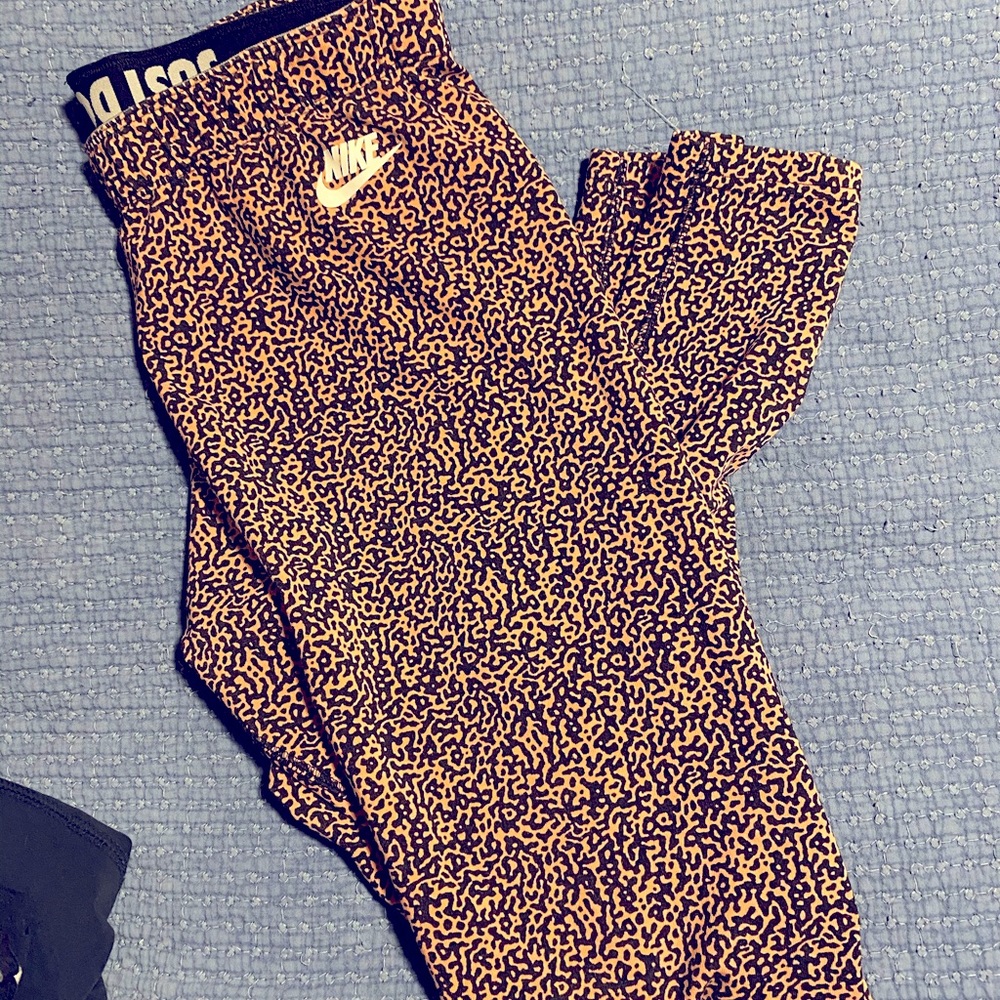 Leopard Nike Stretch Pant